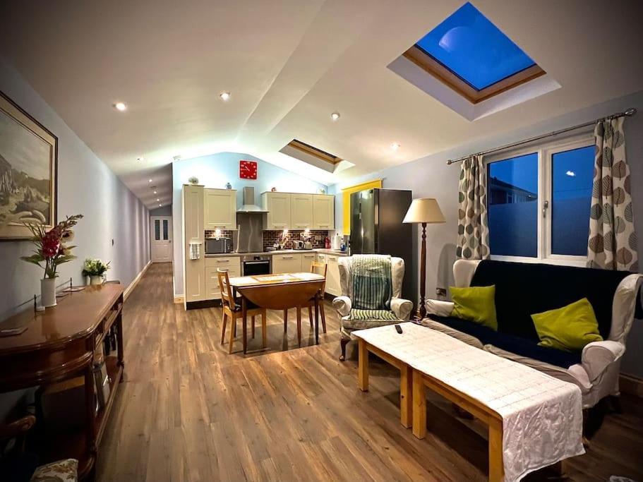 Countryside In The Town. Apartment Shrewsbury Luaran gambar